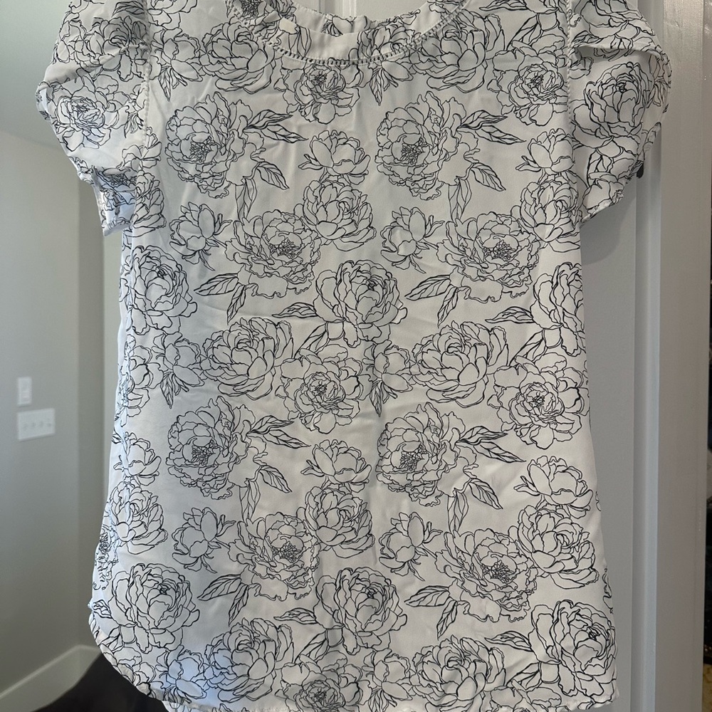 41 Hawthorn Black and White Floral Blouse